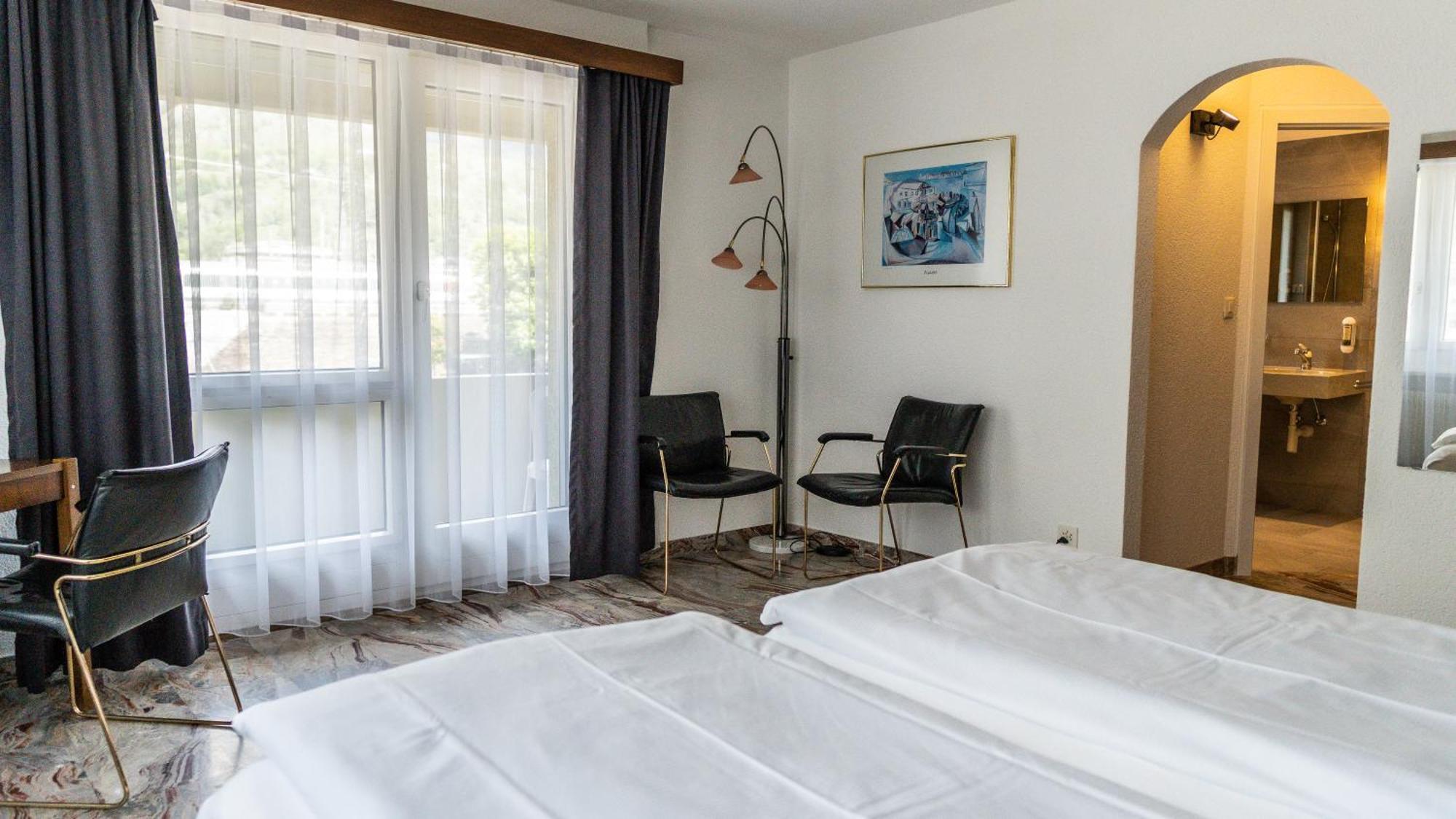 Hotel Europe Бриг Екстериор снимка